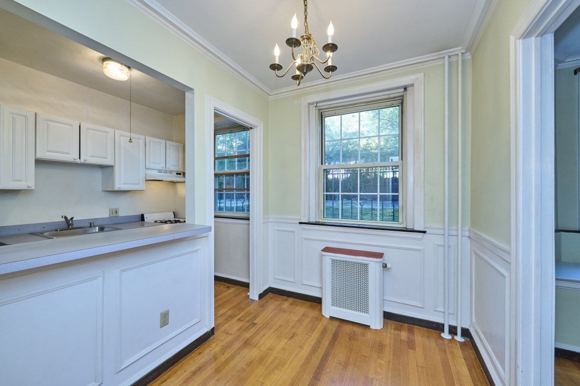 7 Arlington St 4