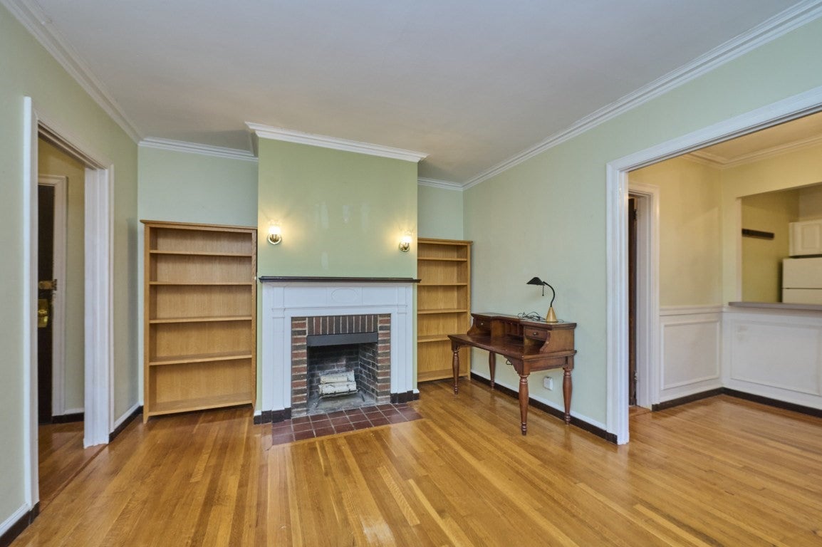 7 Arlington St 4