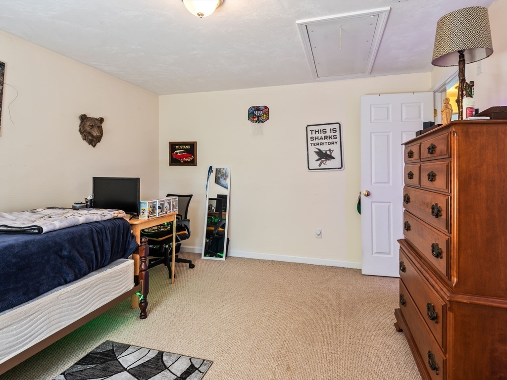 4 Commonwealth Ave, Auburn, MA Photo #30
