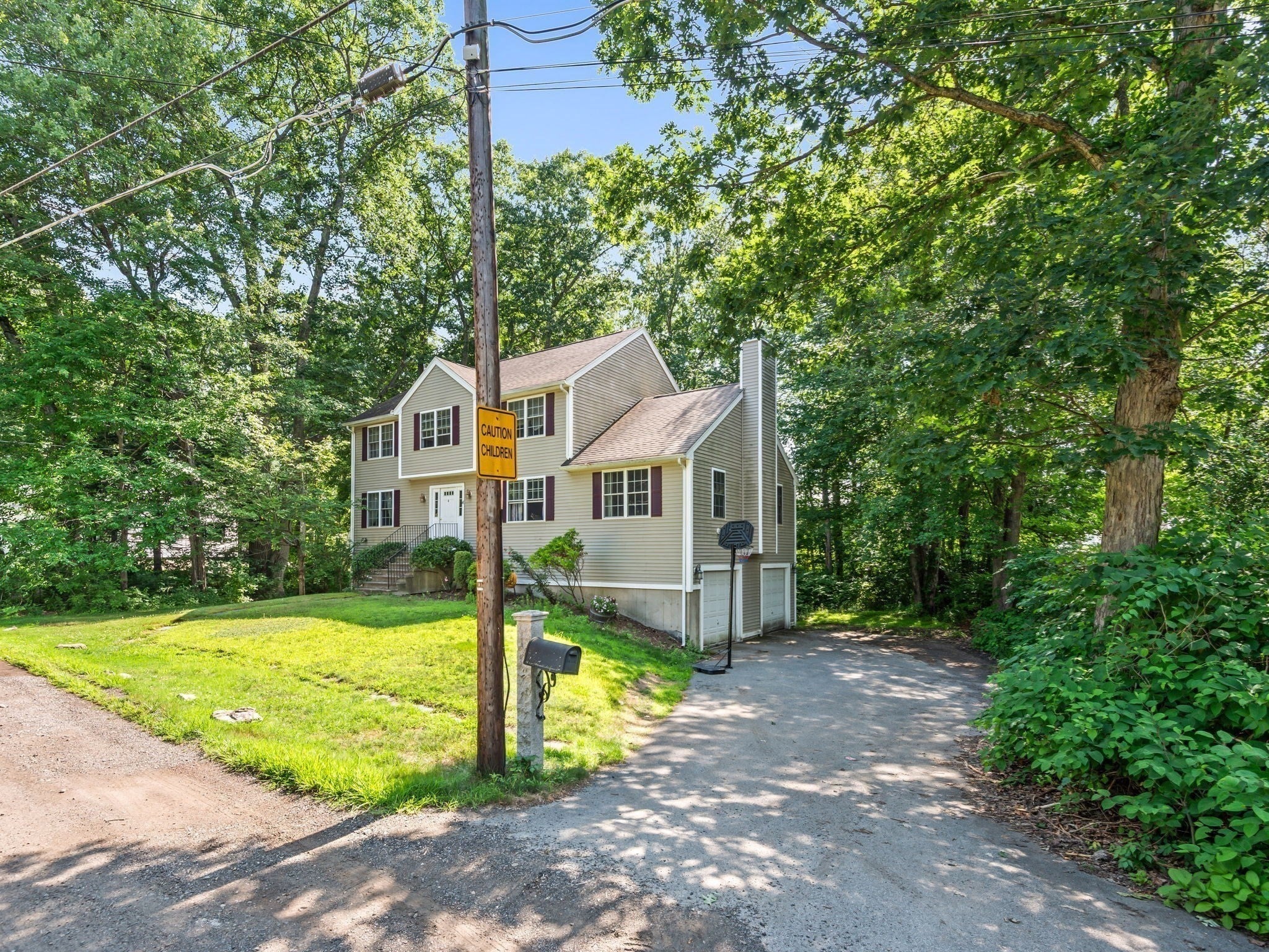 4 Commonwealth Ave