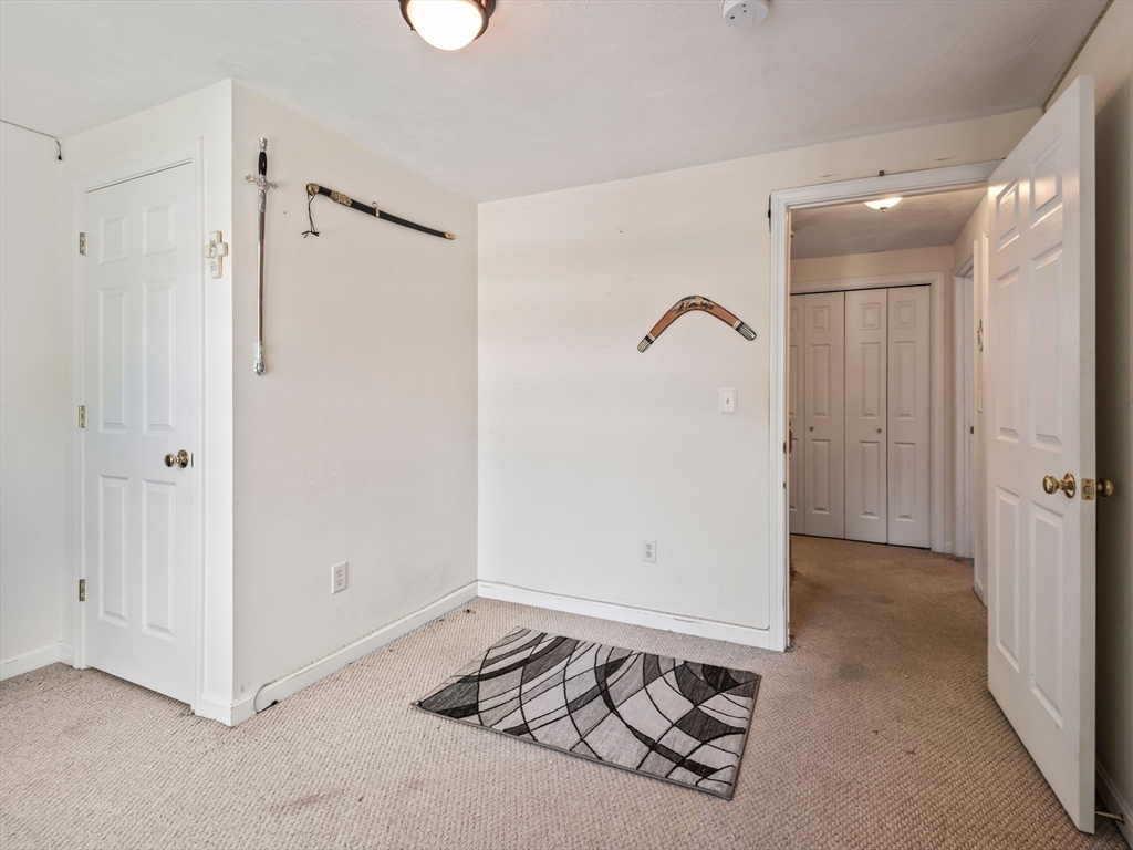 4 Commonwealth Ave, Auburn, MA Photo #26