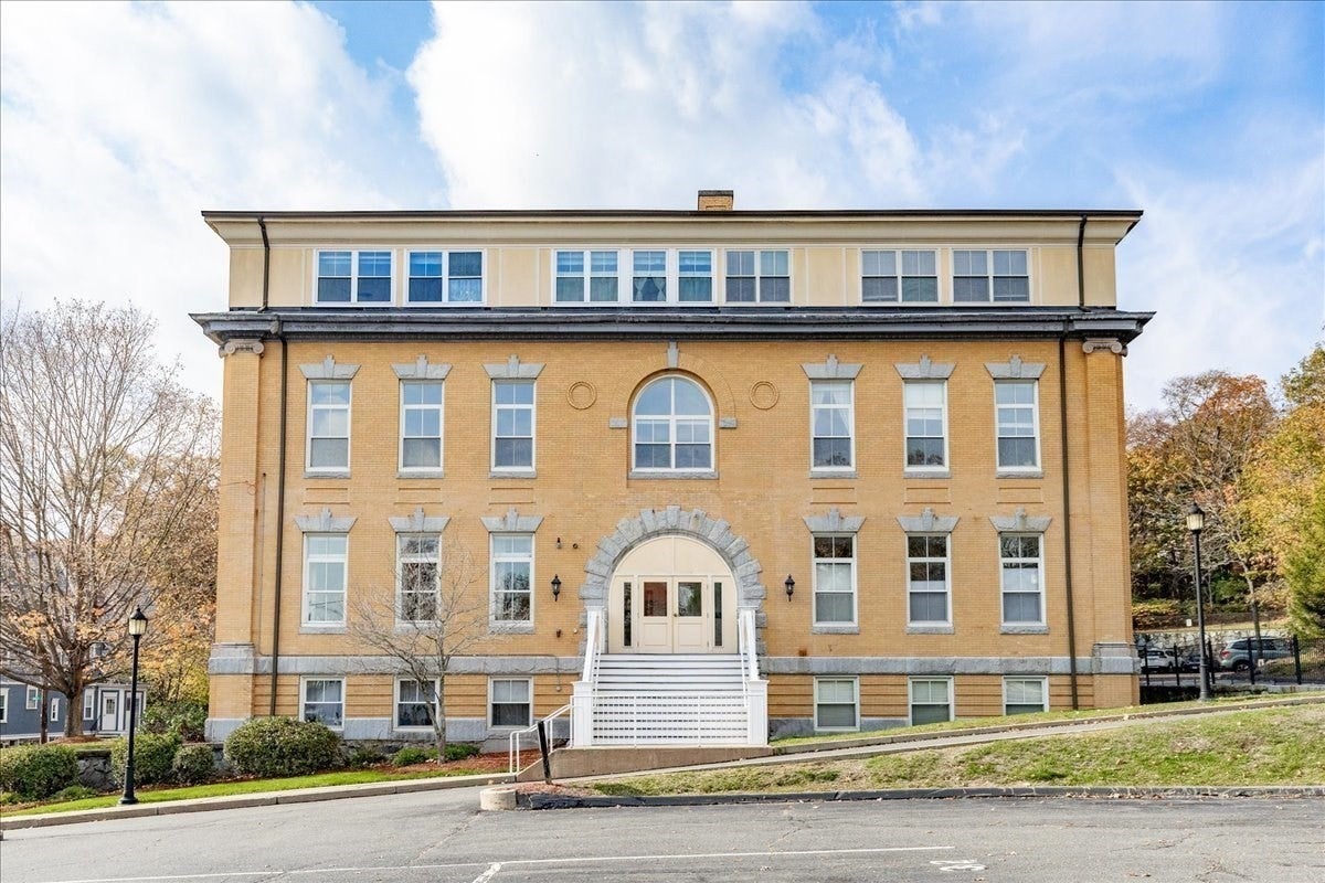 145 Glenwood St #306, Malden, MA, 145 Glenwood St #306, Malden, MA Photo #3