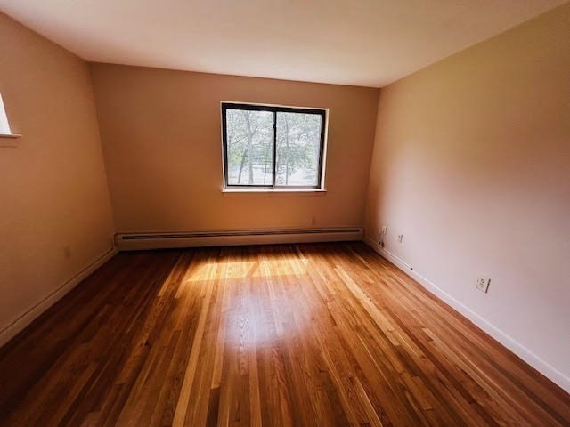 Waltham, Massachusetts 02453, United States, 2 Bedrooms Bedrooms, ,1 BathroomBathrooms,Residential,Active,195390