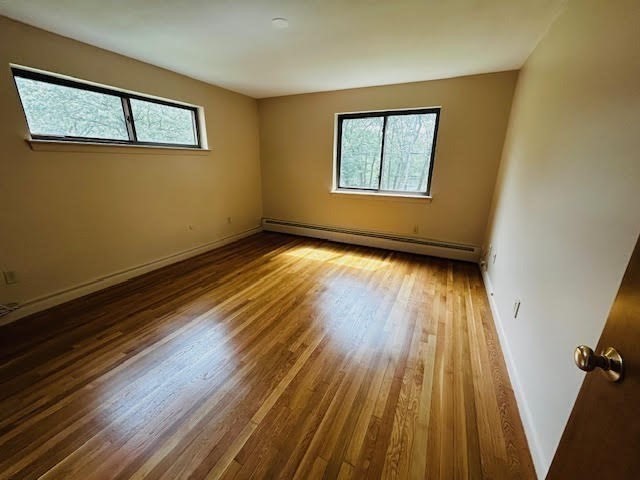 Waltham, Massachusetts 02453, United States, 2 Bedrooms Bedrooms, ,1 BathroomBathrooms,Residential,Active,195390