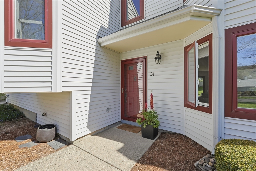 24 Mcintosh Dr 24