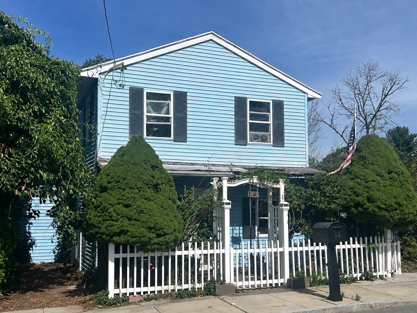 42 Milton St