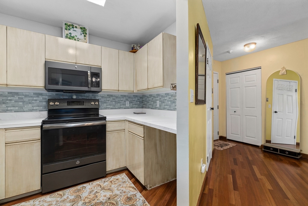 677 Quincy Shore Dr 408