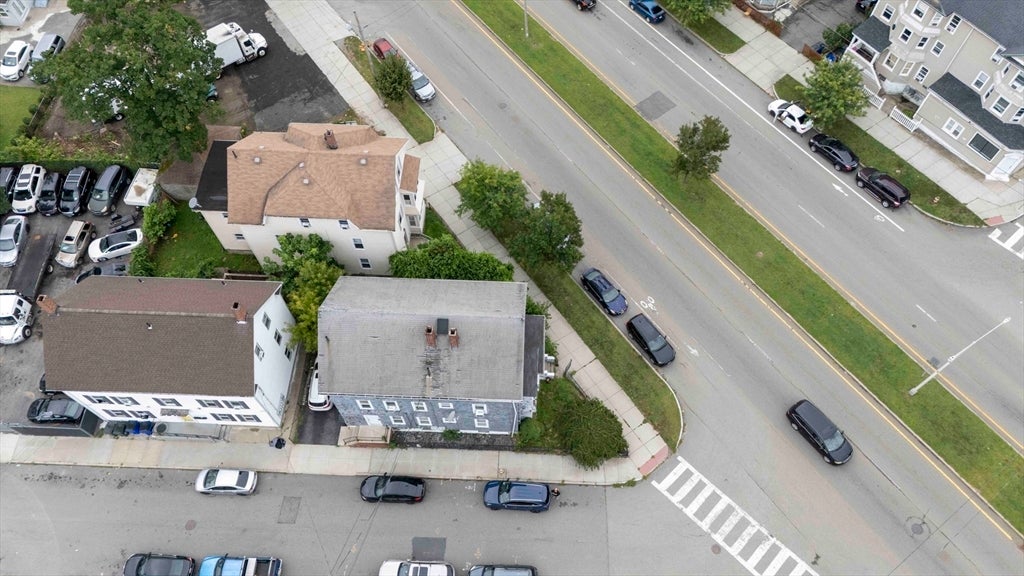 593 Plymouth Ave