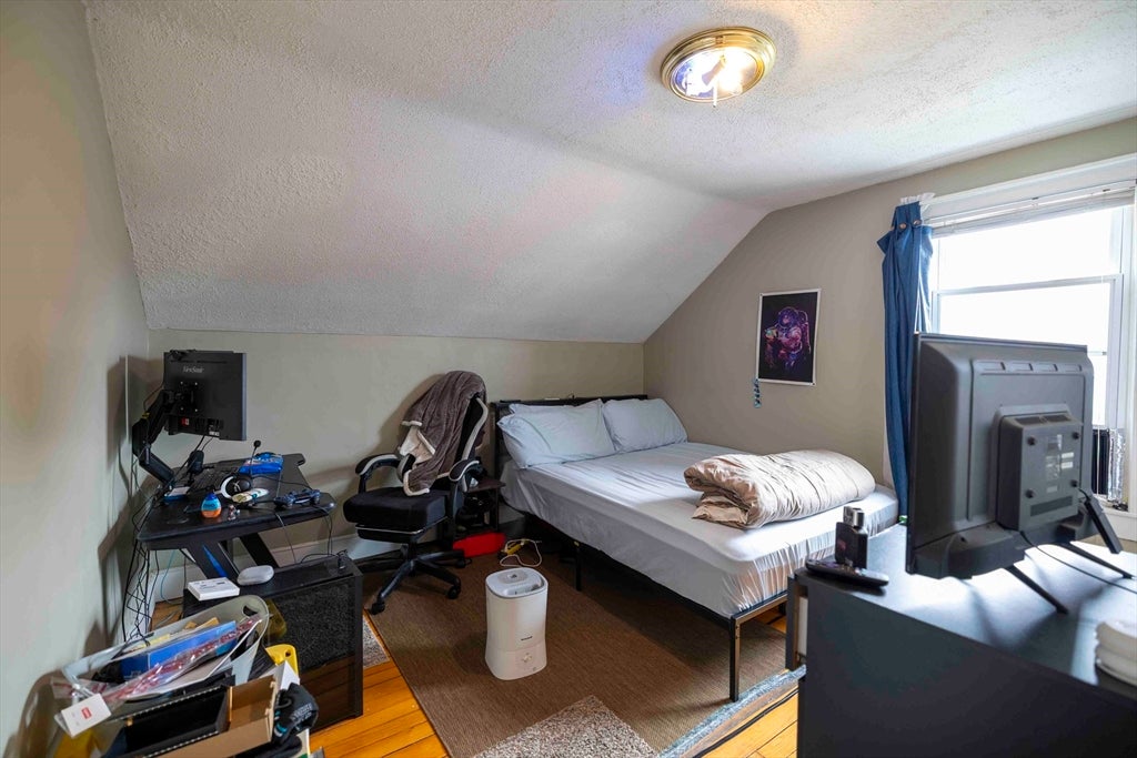 593 Plymouth Ave, Fall River, MA, 593 Plymouth Ave, Fall River, MA Photo #16