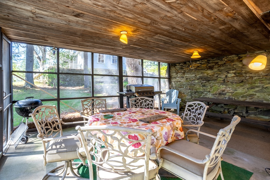 846 Massachusetts Ave, Lunenburg, MA Photo #26