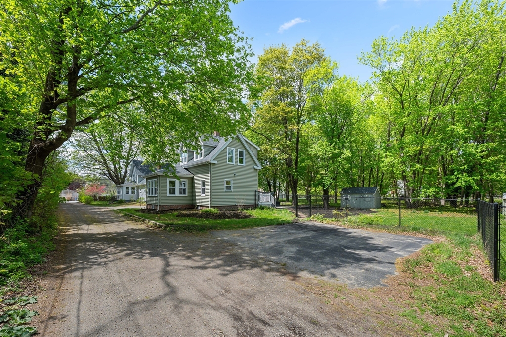 24 Bowker Ave