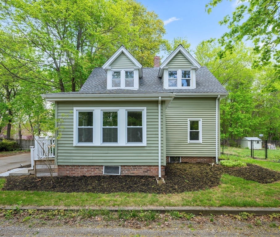 24 Bowker Ave