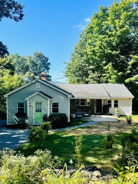452 Hollis Road Lunenburg MA 01462
