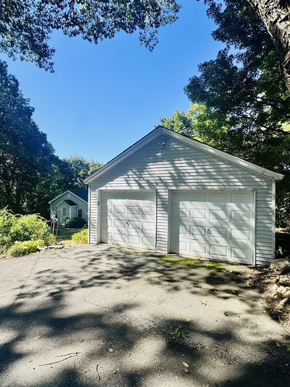 452 Hollis Road
