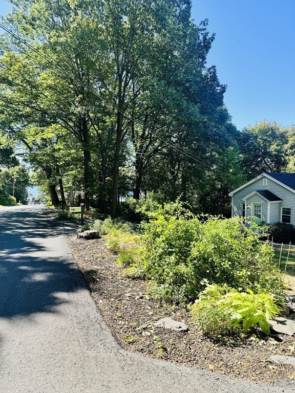 452 Hollis Road