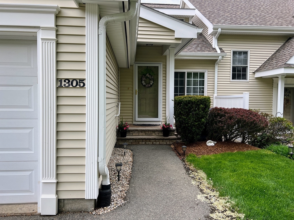 1305 Alyssa Dr 1305