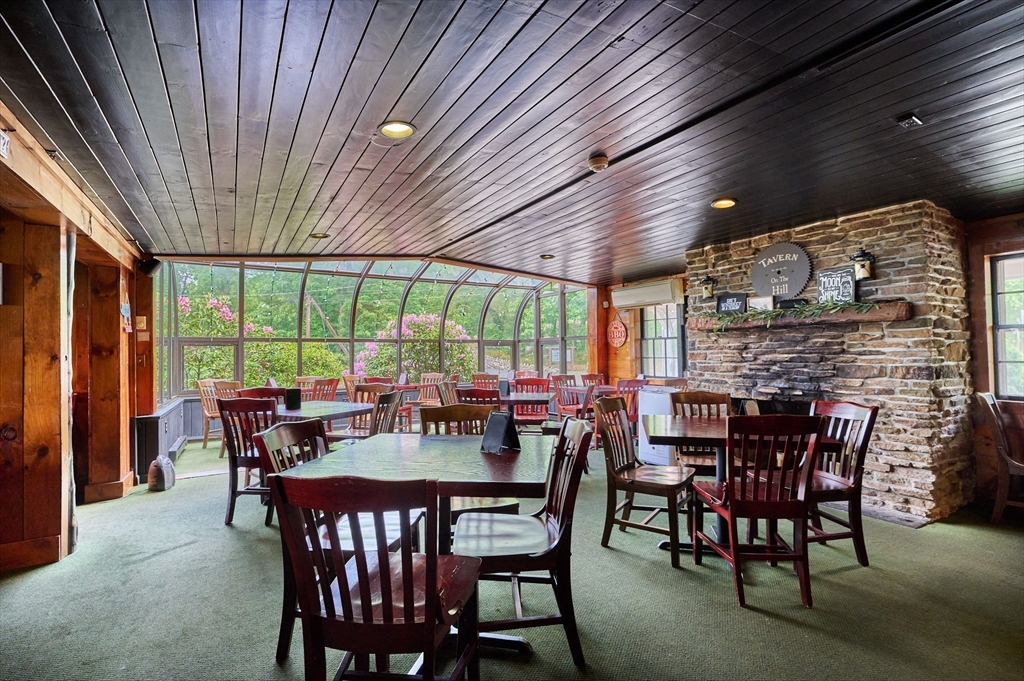 100 Mountain Rd