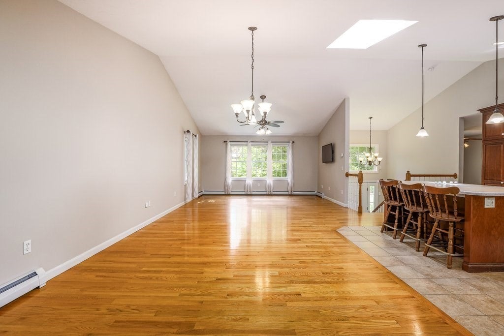 23 Sherwood Dr, Spencer, MA Photo #13
