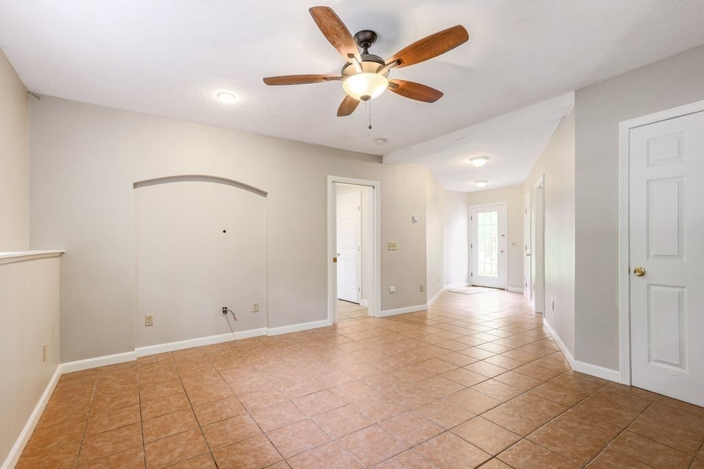 23 Sherwood Dr, Spencer, MA Photo #35