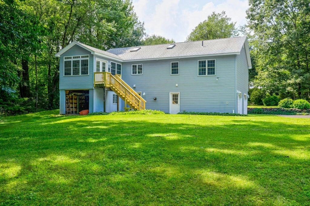 23 Sherwood Dr, Spencer, MA Photo #5