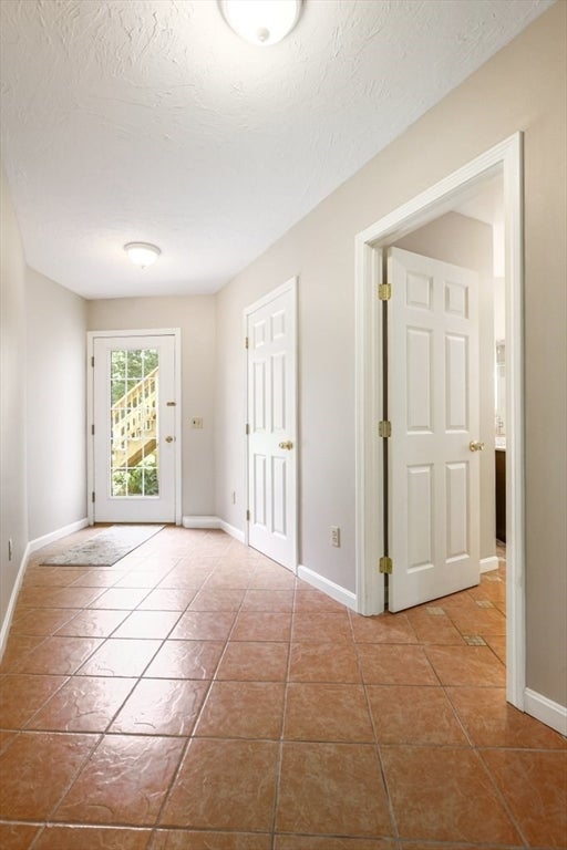 23 Sherwood Dr, Spencer, MA Photo #36