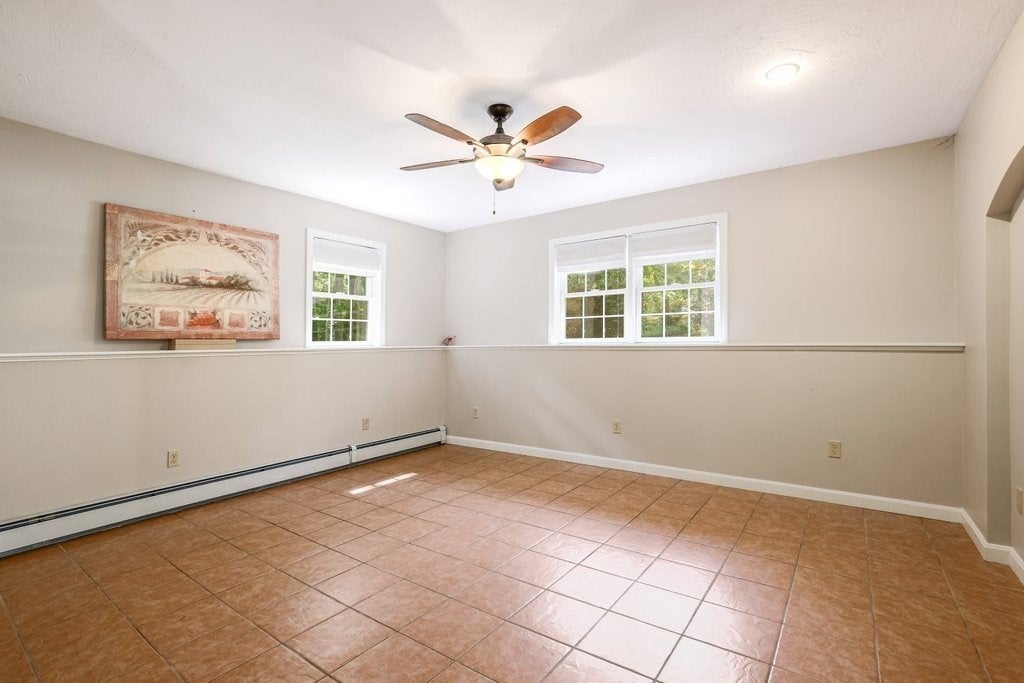 23 Sherwood Dr, Spencer, MA Photo #34