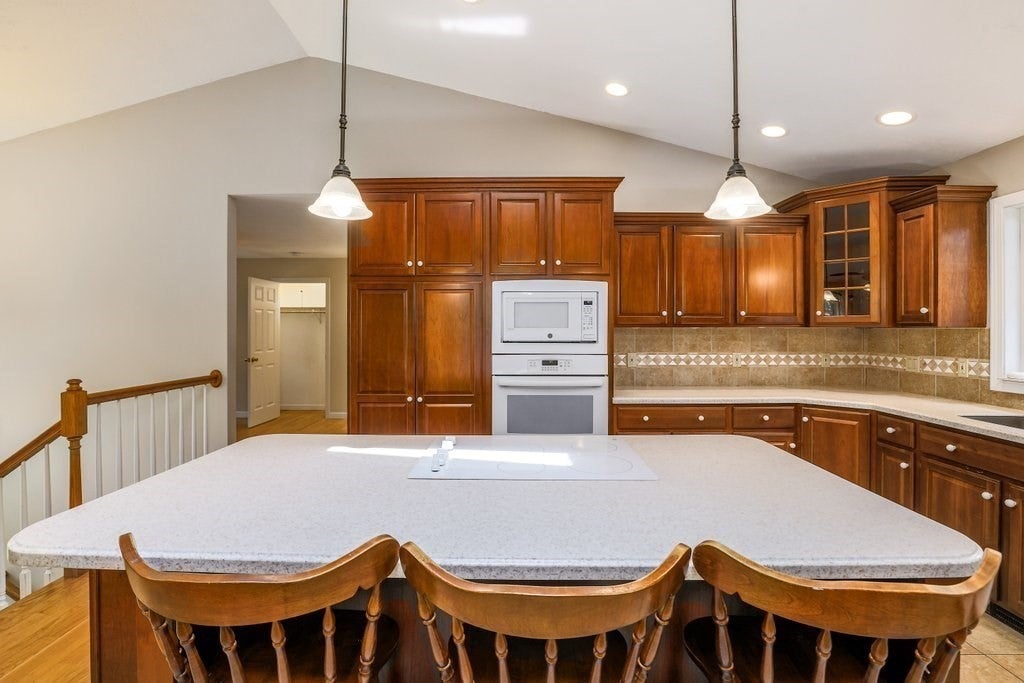 23 Sherwood Dr, Spencer, MA Photo #16