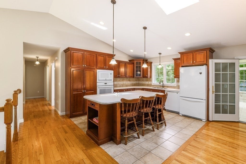 23 Sherwood Dr, Spencer, MA Photo #19