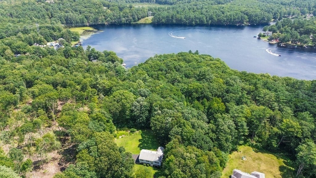 23 Sherwood Dr, Spencer, MA Photo #8