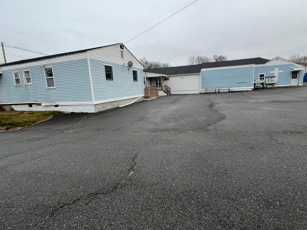 41 Littleton Rd