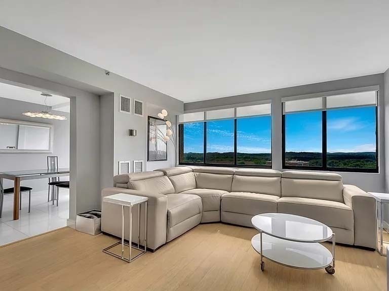 250 Hammond Pond Parkway 1505N