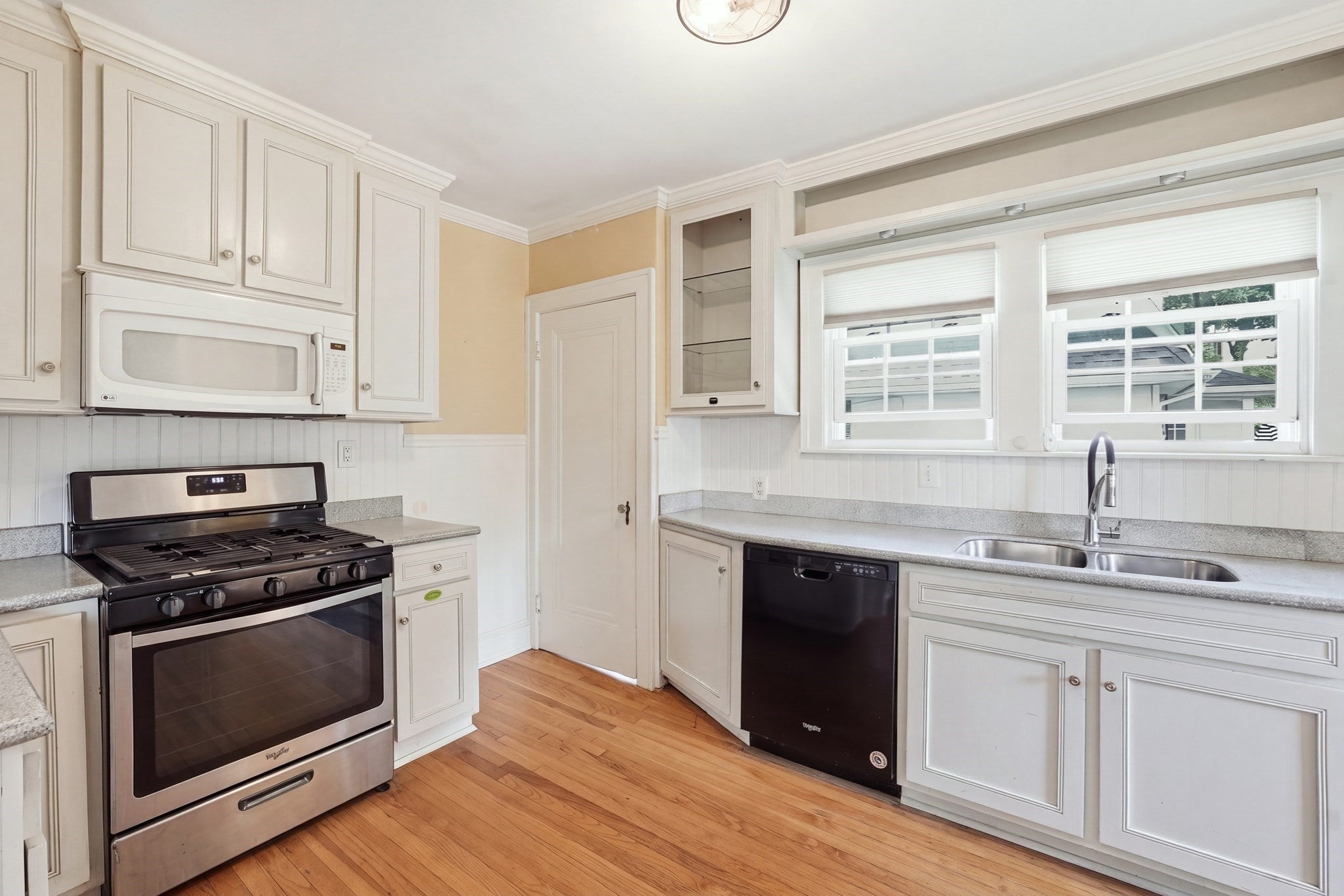 45 Bronson Ter, Springfield, MA, 45 Bronson Ter, Springfield, MA Photo #6