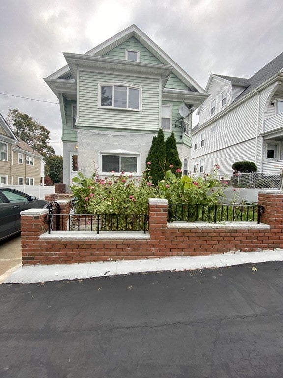 130 White St #1, Belmont, MA, 130 White St #1, Belmont, MA Photo #1