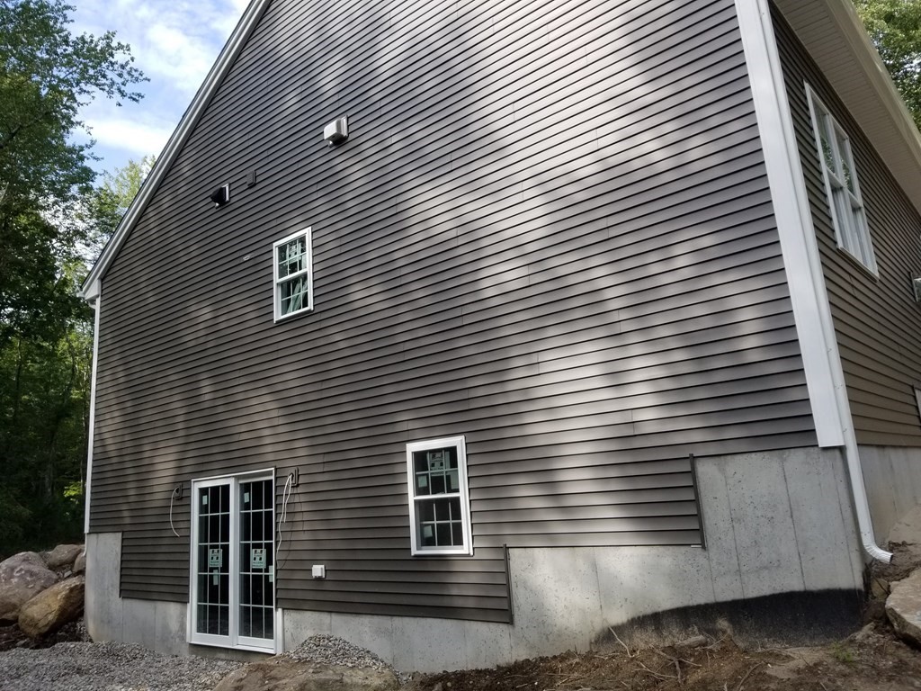 14 Kettle Hill Rd