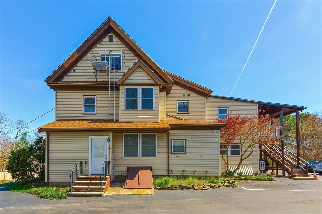 289 Walnut St #1, Stoughton, MA Photo #24