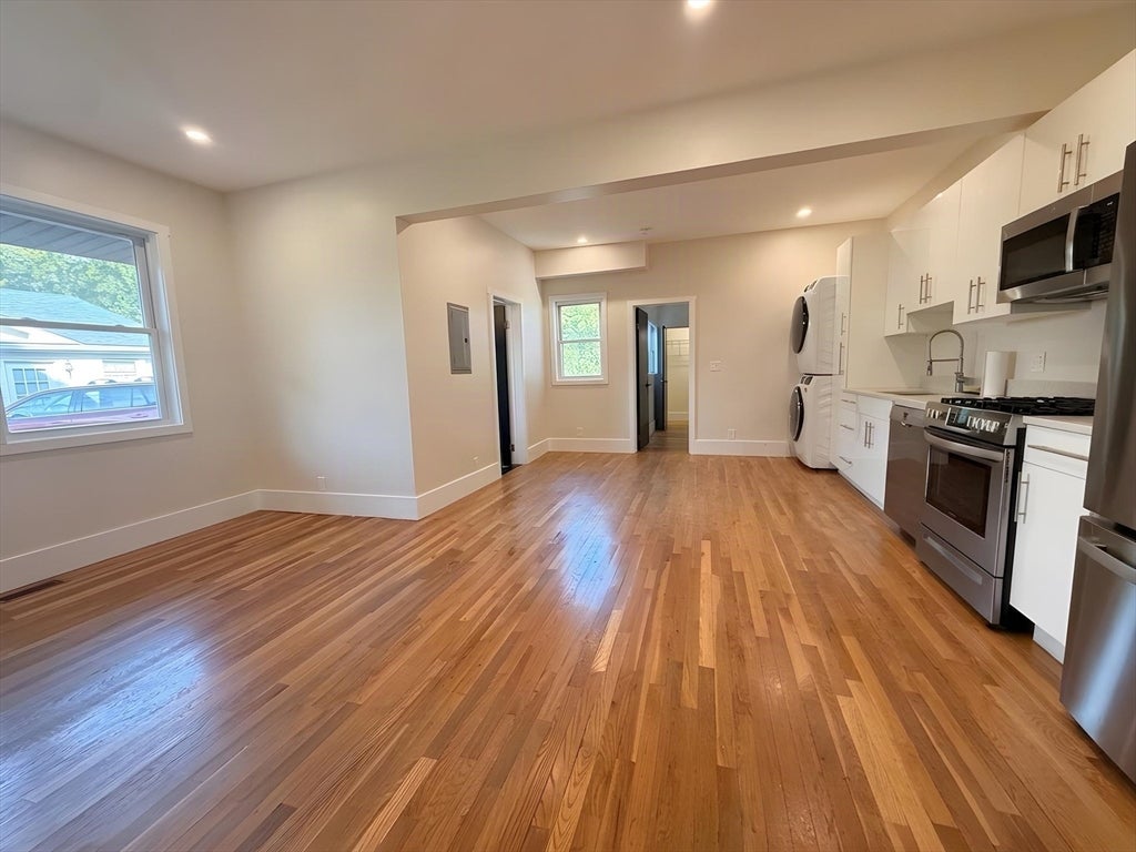 289 Walnut St #1, Stoughton, MA Photo #10