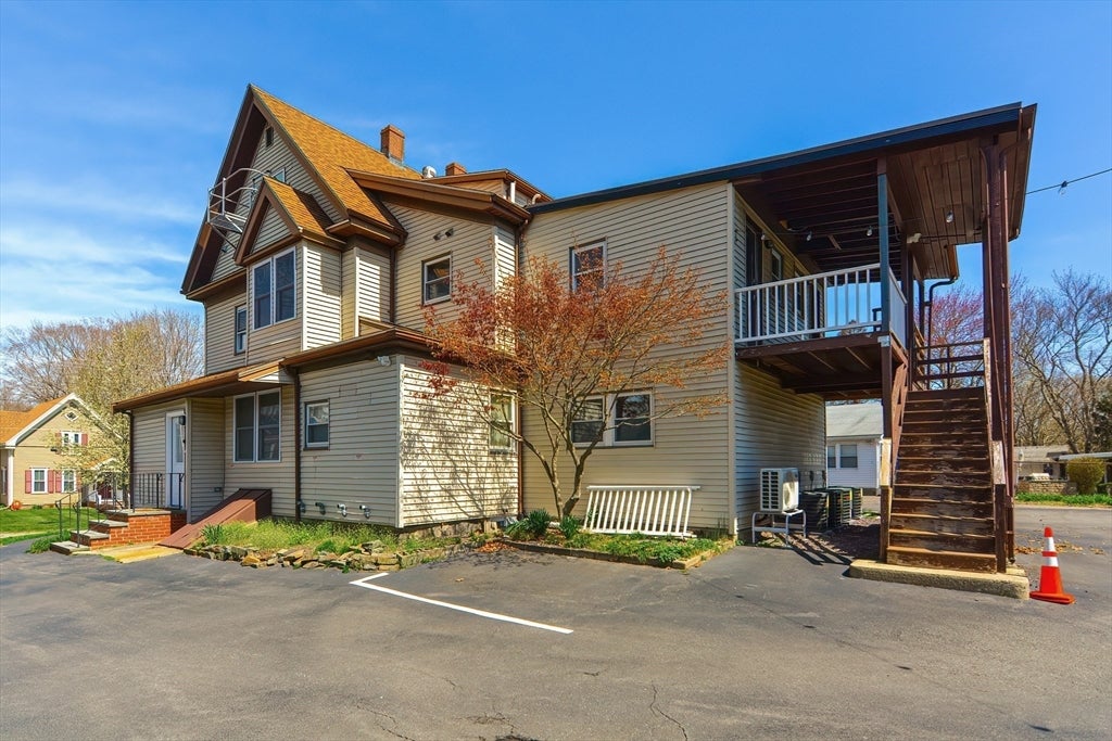 289 Walnut St #1, Stoughton, MA Photo #23