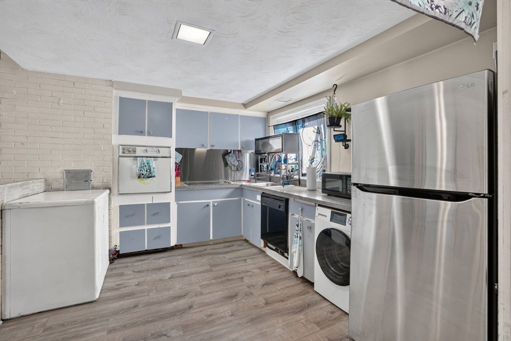 223 Elsie Rd