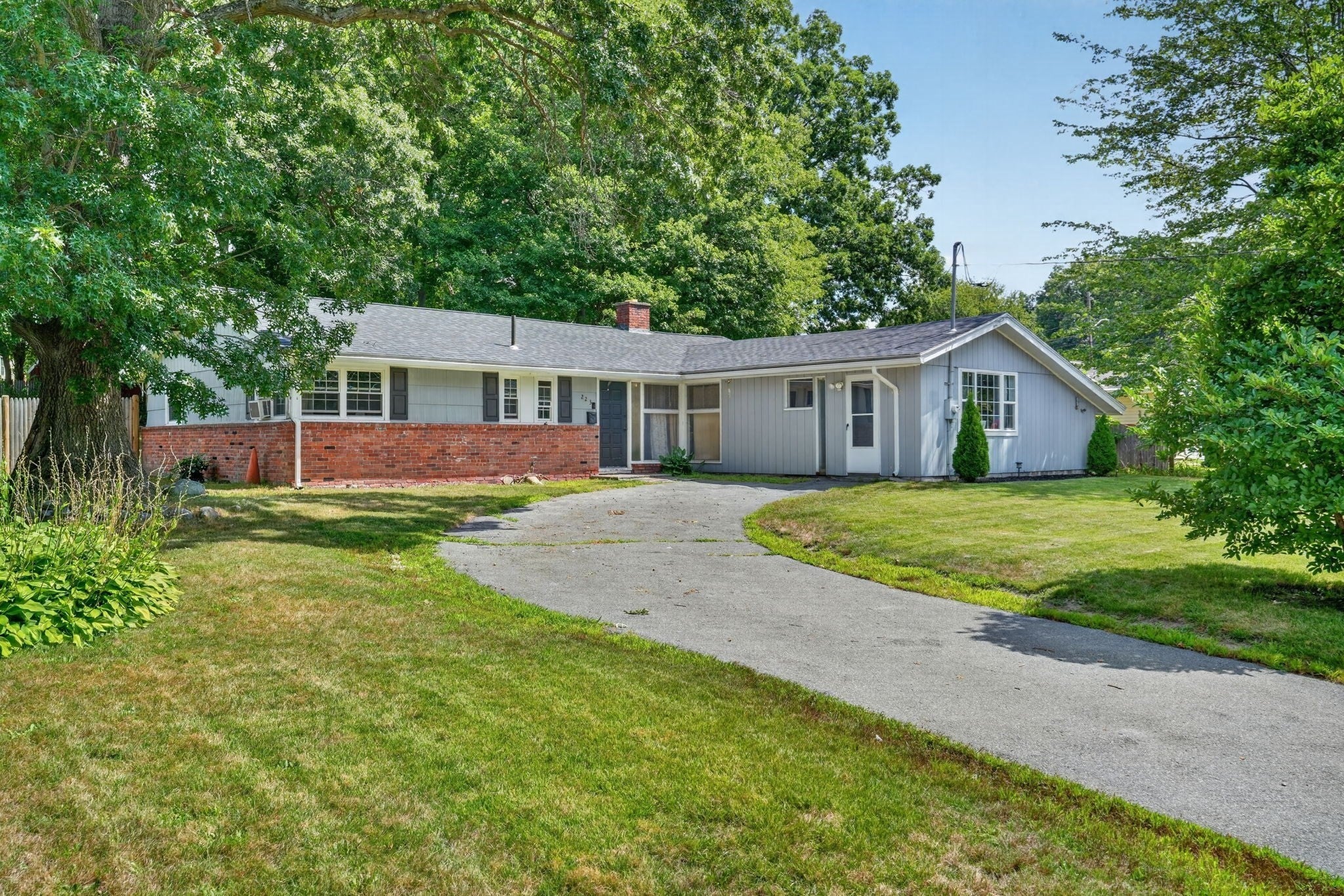 223 Elsie Rd, Brockton, MA Photo #1