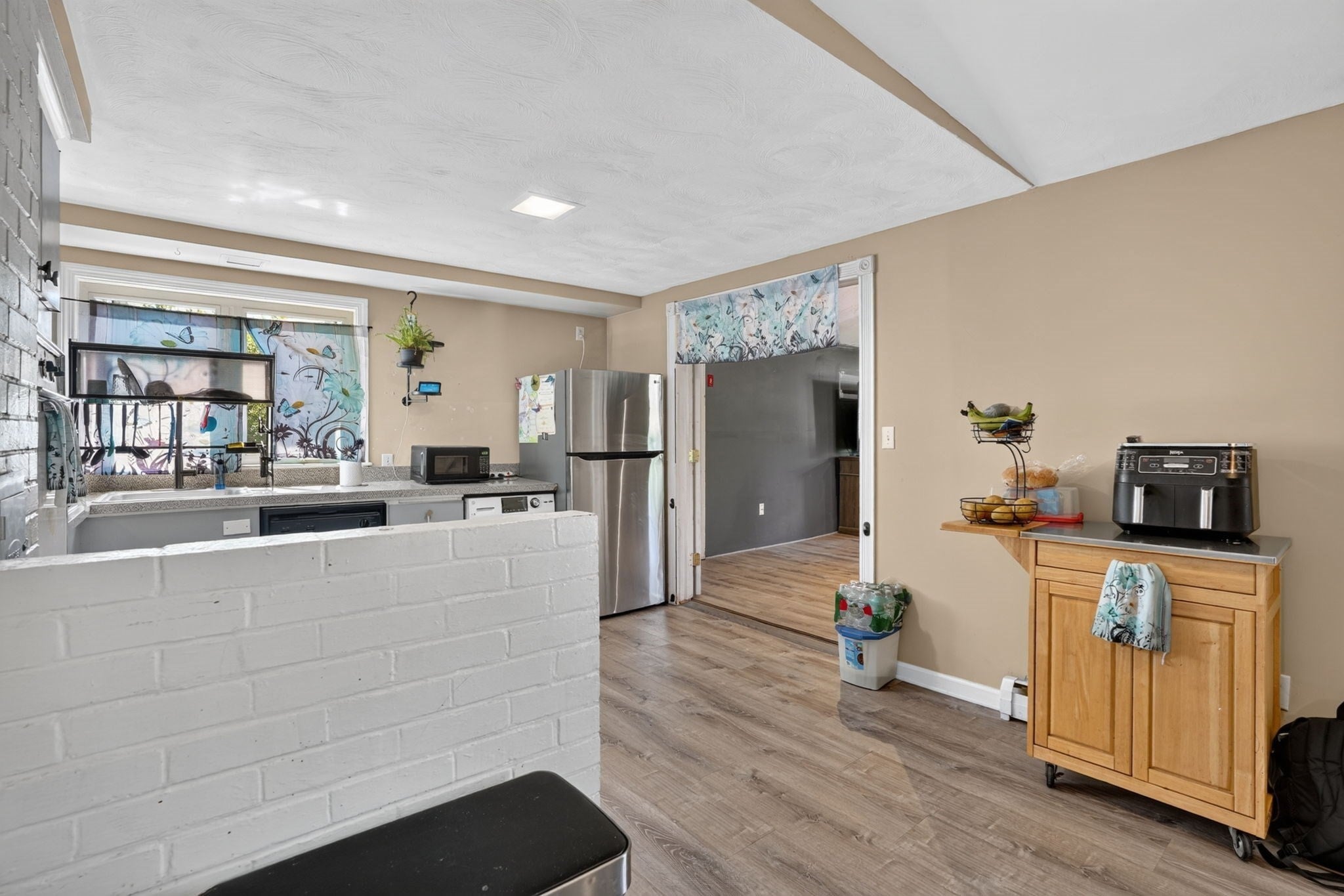 223 Elsie Rd, Brockton, MA Photo #4