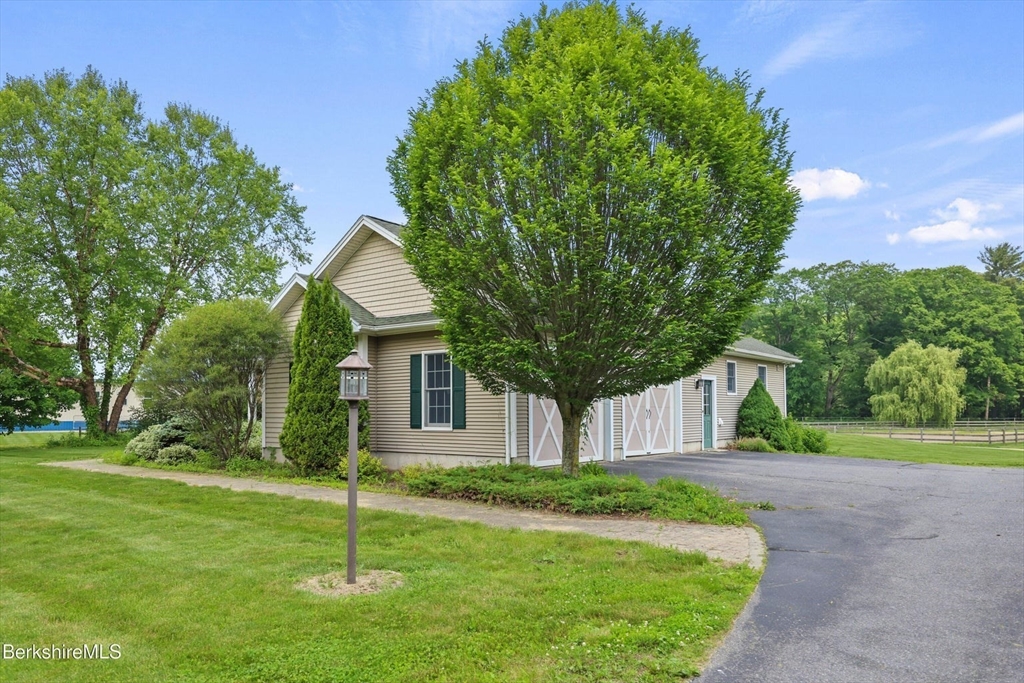 200-A Easthampton Rd