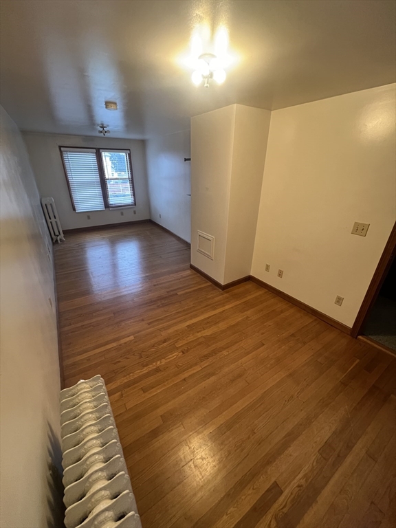 Fall River, Massachusetts 02724, United States, 4 Bedrooms Bedrooms, ,3 BathroomsBathrooms,Residential,Active,235233