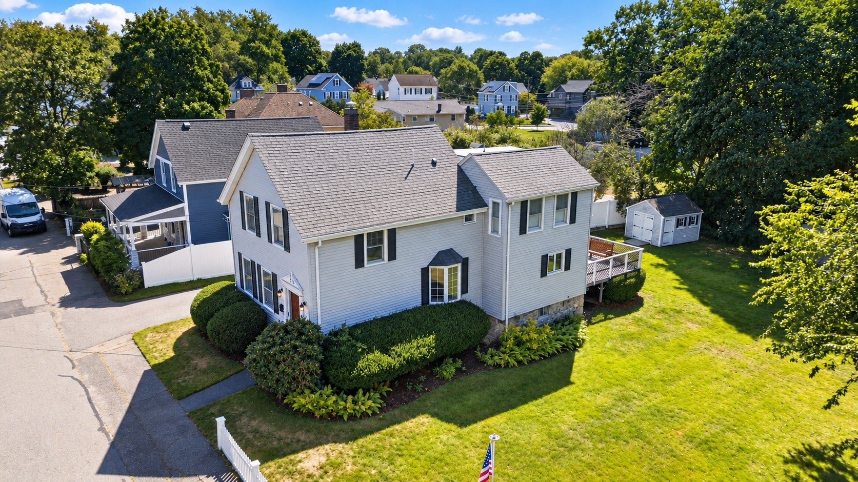 49 Greenhood St