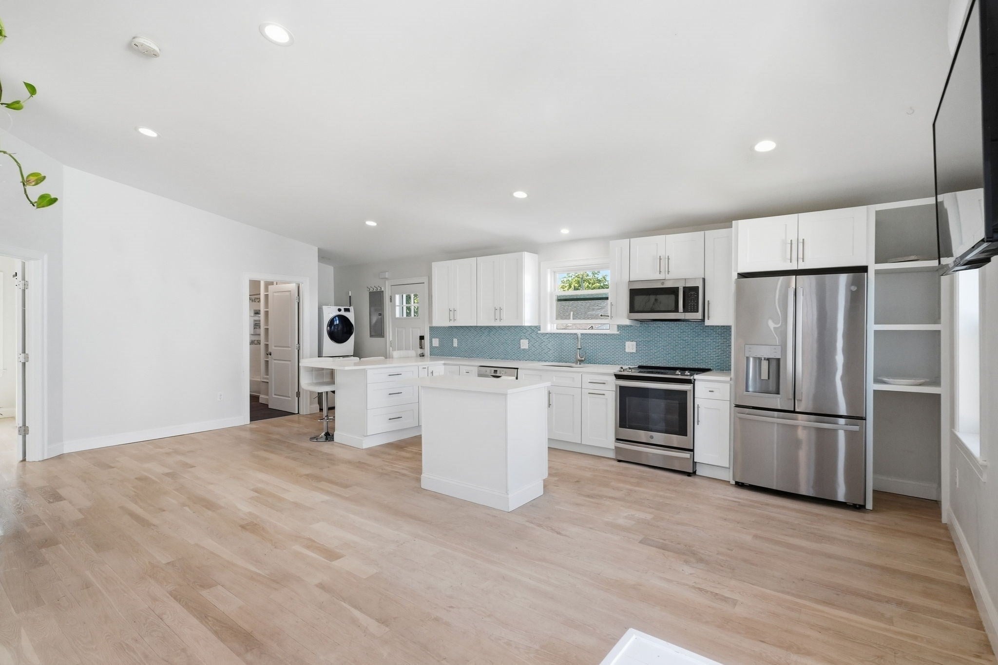 34 Underhill Street #4, Winthrop, MA, 34 Underhill Street #4, Winthrop, MA Photo #2