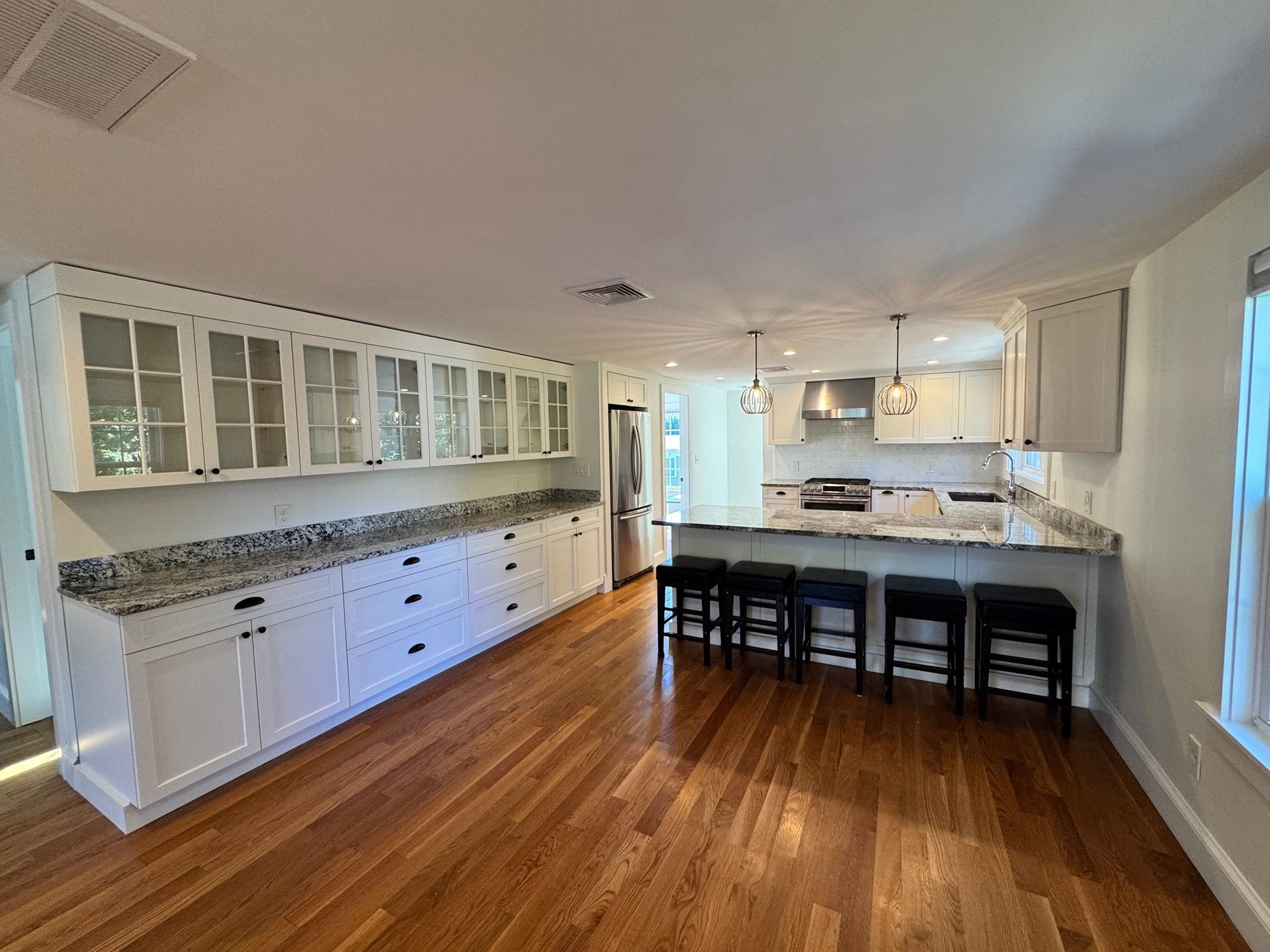 613 Adams 2