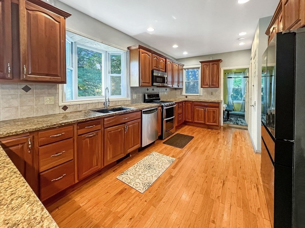26 Garnet St 2B