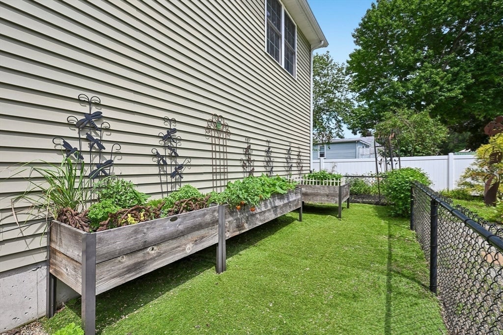 12 Autumn St, Billerica, MA Photo #19
