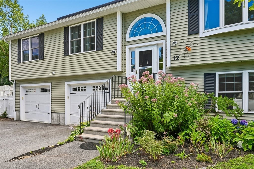 12 Autumn St, Billerica, MA Photo #2