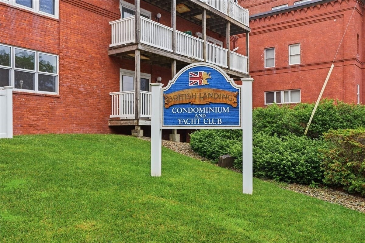 45 Main Street 302, Wareham MA 02571