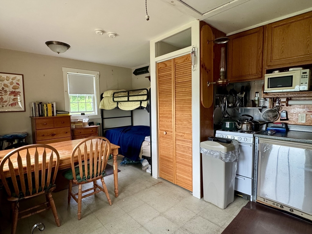 16 Manley Phelps Road